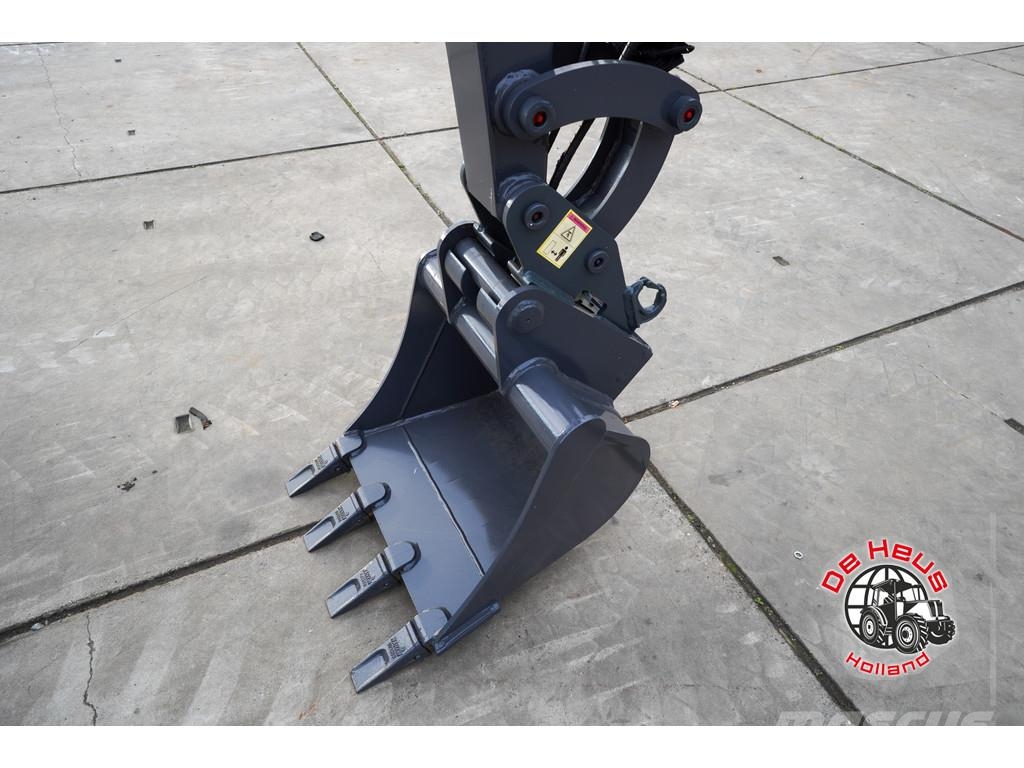 Eurotrac HE26SR حفارات خاصة