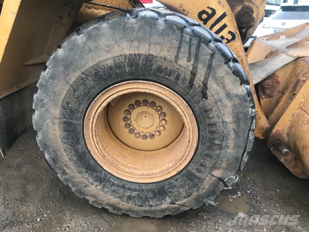 CAT 938 G Chargeuse sur pneus