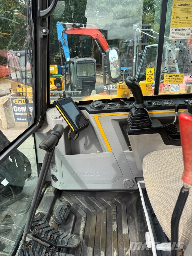 Volvo EC60E 小型挖掘机