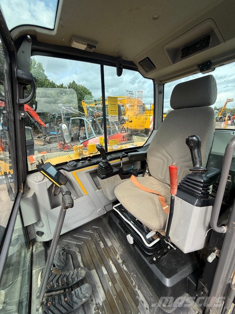Volvo EC60E 小型挖掘机