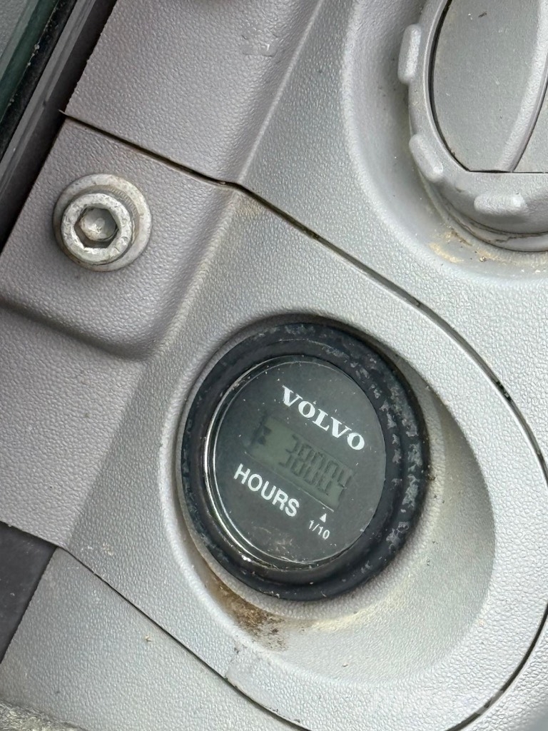 Volvo EC60E 小型挖掘机