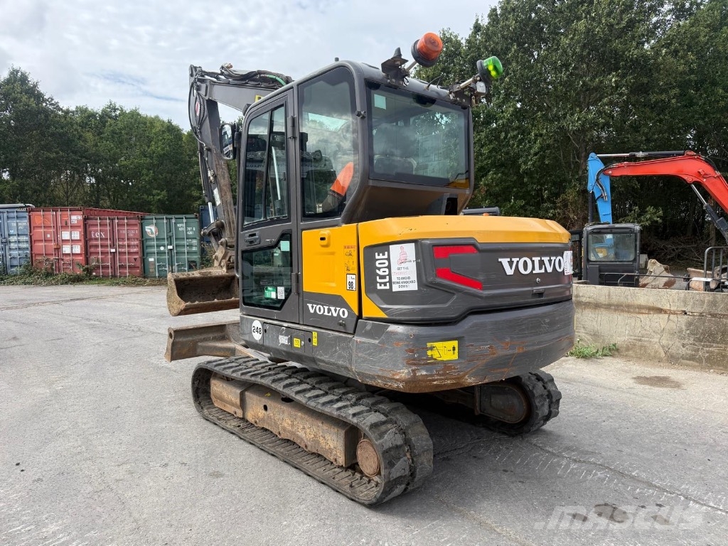 Volvo EC60E 小型挖掘机