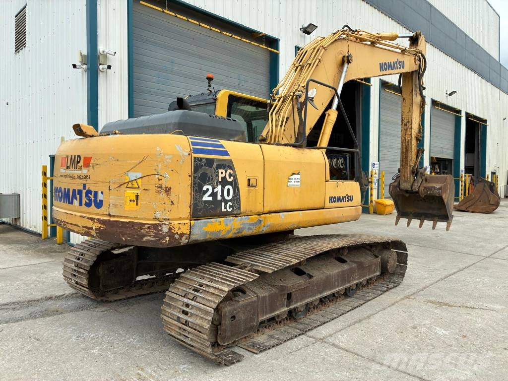 Komatsu PC 210 LC-8 حفارات زحافة