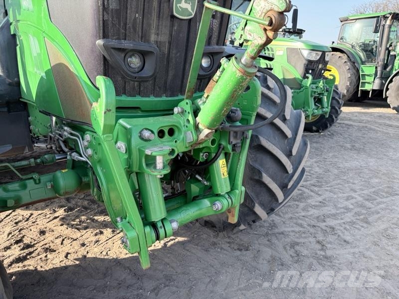 John Deere 6215R Lantbruk - Övrigt