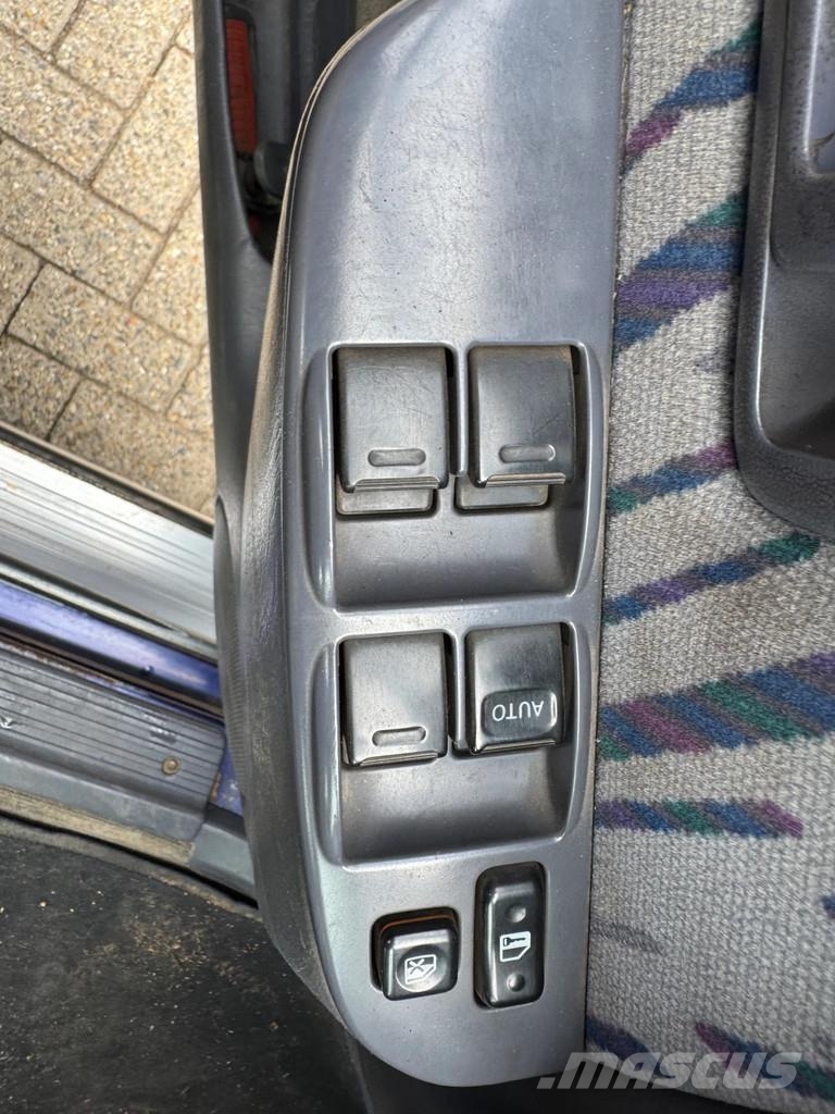 Toyota Land Cruiser **LONG CHASSIS-AIRCO** Veículos de todo-o-terreno