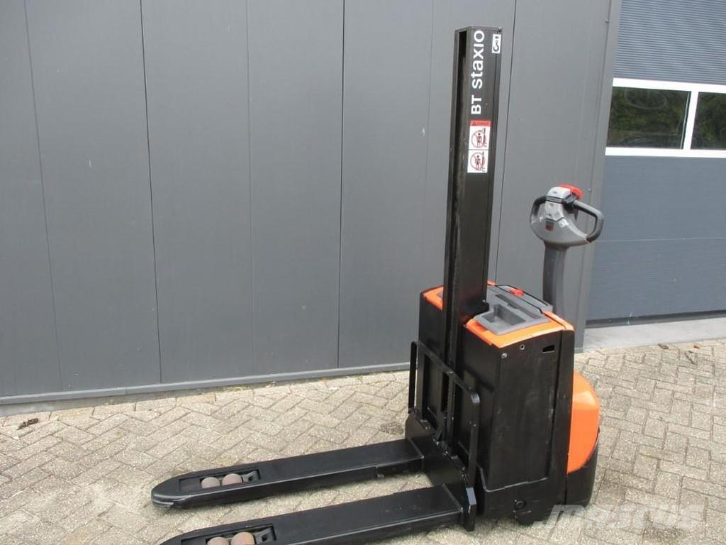 BT SWE 080L Wózki widłowe unoszące