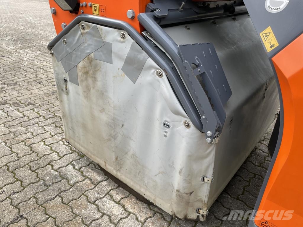 Hamm DV+ 70I VT-S Kombinované válce