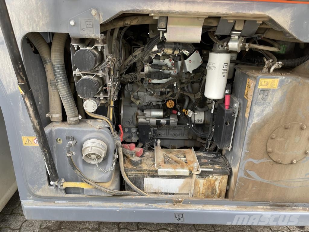 Hamm DV+ 70I VT-S Kombinované válce
