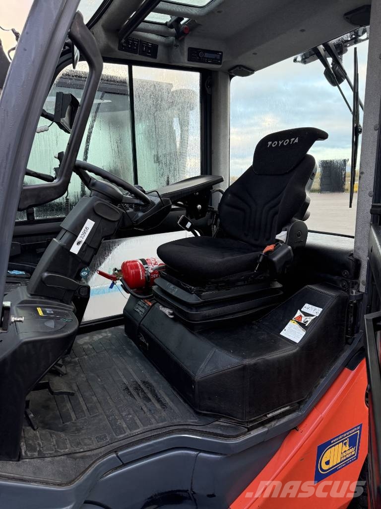 Toyota truck 8FDF30 Dieselstapler