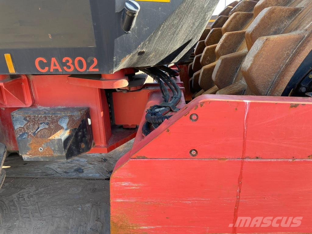 Dynapac CA302PD مداحل أحادية الأسطوانة