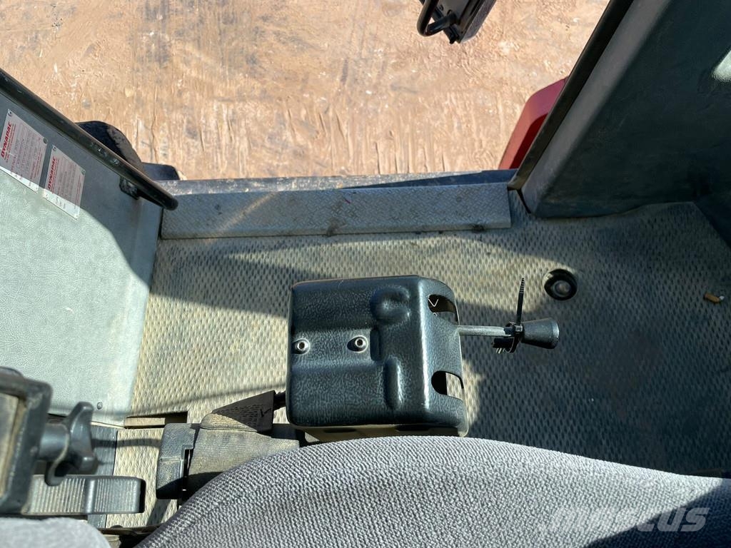Dynapac CA302PD مداحل أحادية الأسطوانة
