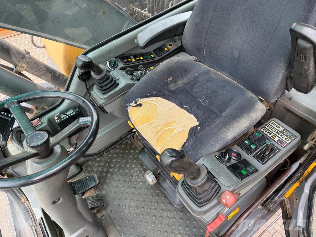 Volvo EW140B Ratiniai ekskavatoriai