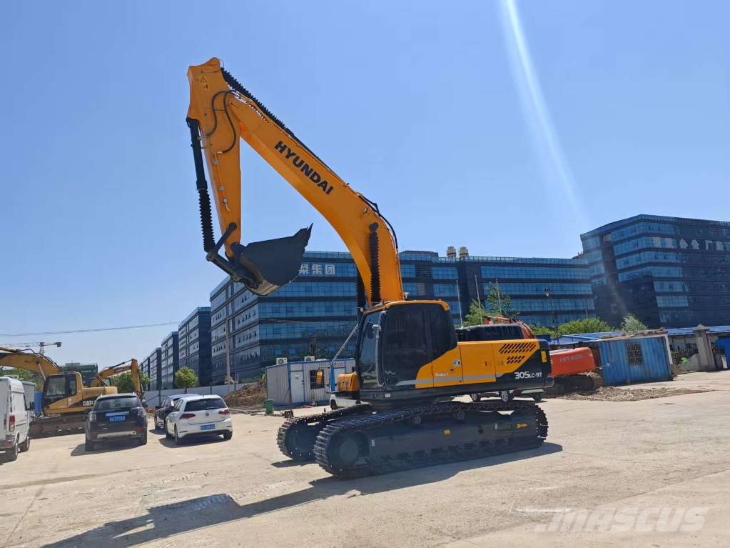 Hyundai 305LC-9T حفارات وسط 7 طن - 12 طن