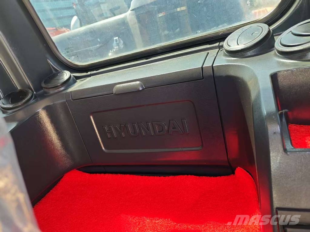 Hyundai 305LC-9T حفارات وسط 7 طن - 12 طن