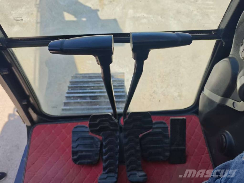 Hyundai 305LC-9T حفارات وسط 7 طن - 12 طن