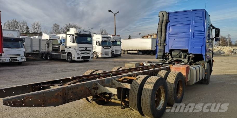 Volvo FH16 6X4 MANUAL with hydraulic Pojazdy pod zabudowę