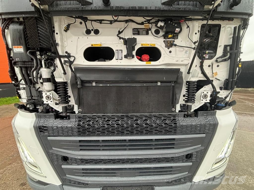 Volvo FH 500 6x2*4 ONLY 48282 km / DRIVING SCHOOL TRUCK Châssis cabine