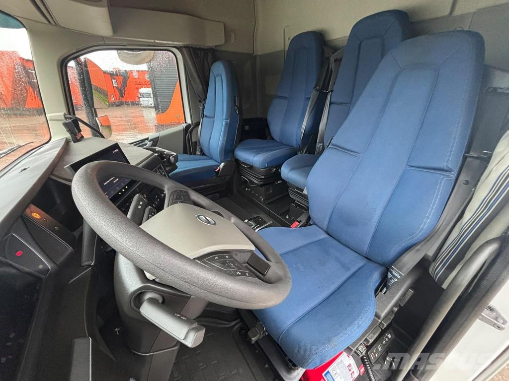 Volvo FH 500 6x2*4 ONLY 48282 km / DRIVING SCHOOL TRUCK Châssis cabine