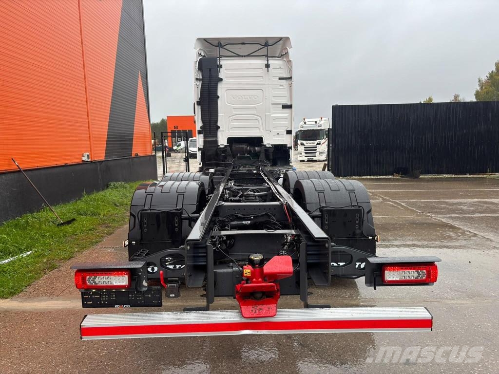 Volvo FH 500 6x2*4 ONLY 48282 km / DRIVING SCHOOL TRUCK Châssis cabine