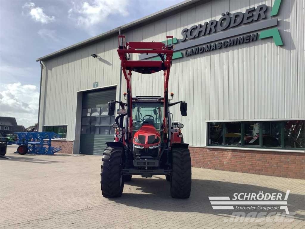 Massey Ferguson 5S.135 DYNA-6 EFFICIENT Tractoren
