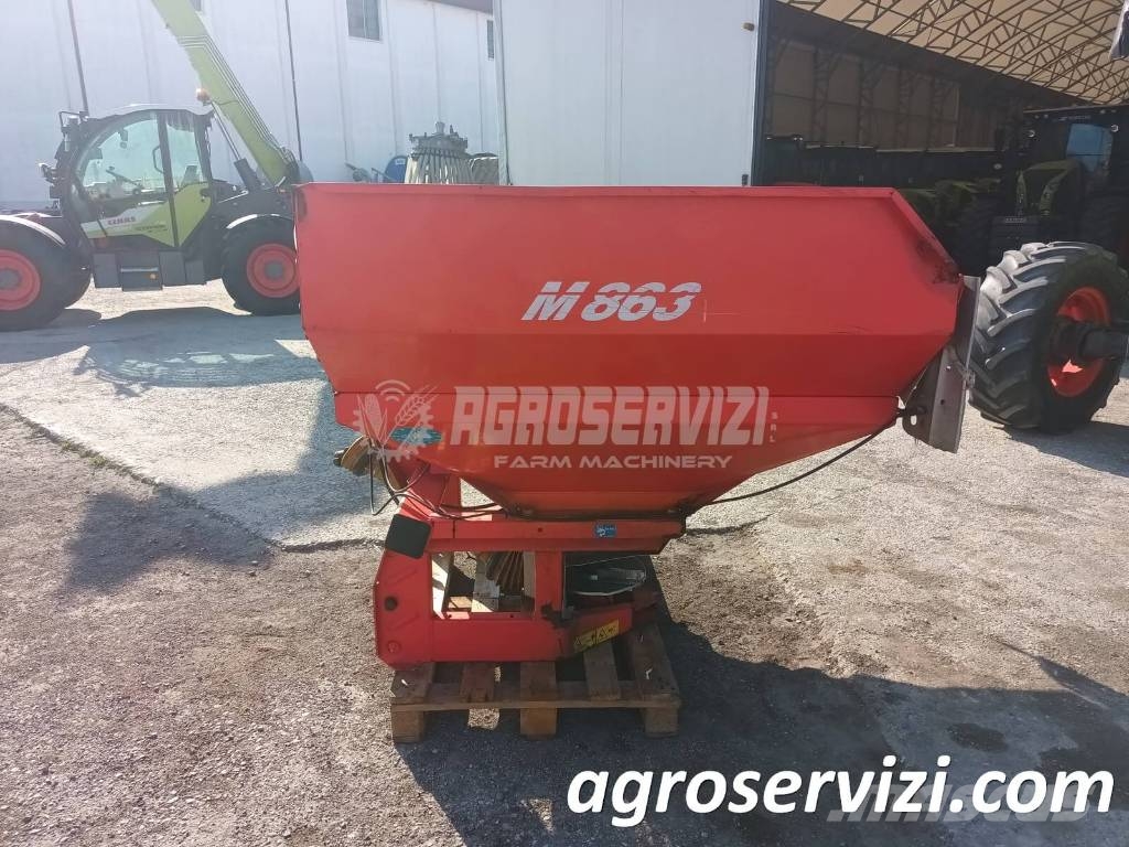 Kuhn MDS 735 Împrastierea mineralelor