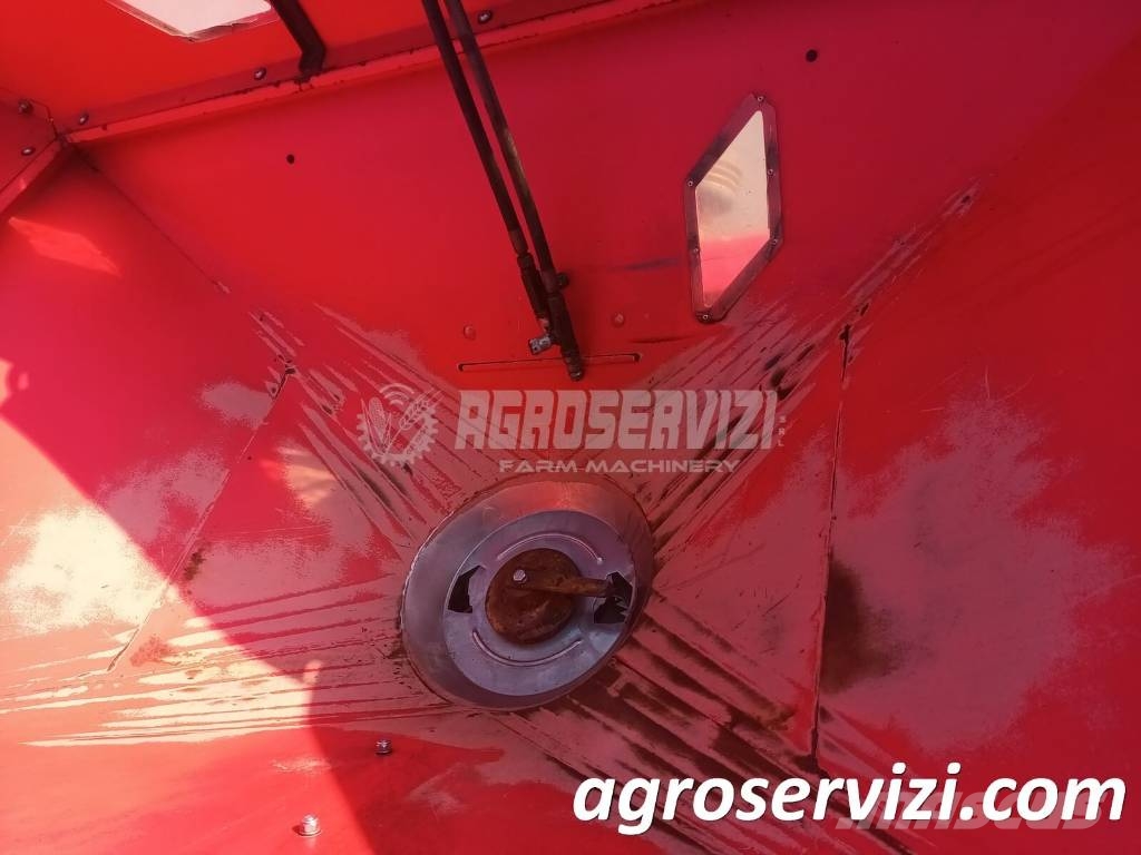 Kuhn MDS 735 Împrastierea mineralelor