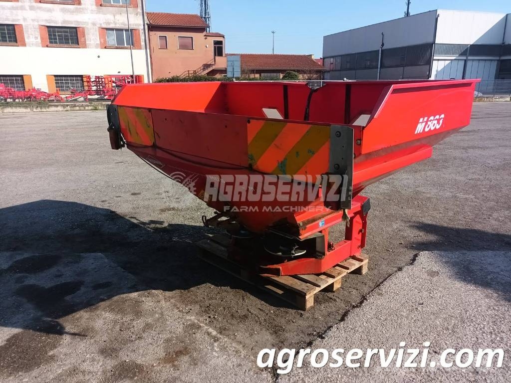 Kuhn MDS 735 Împrastierea mineralelor
