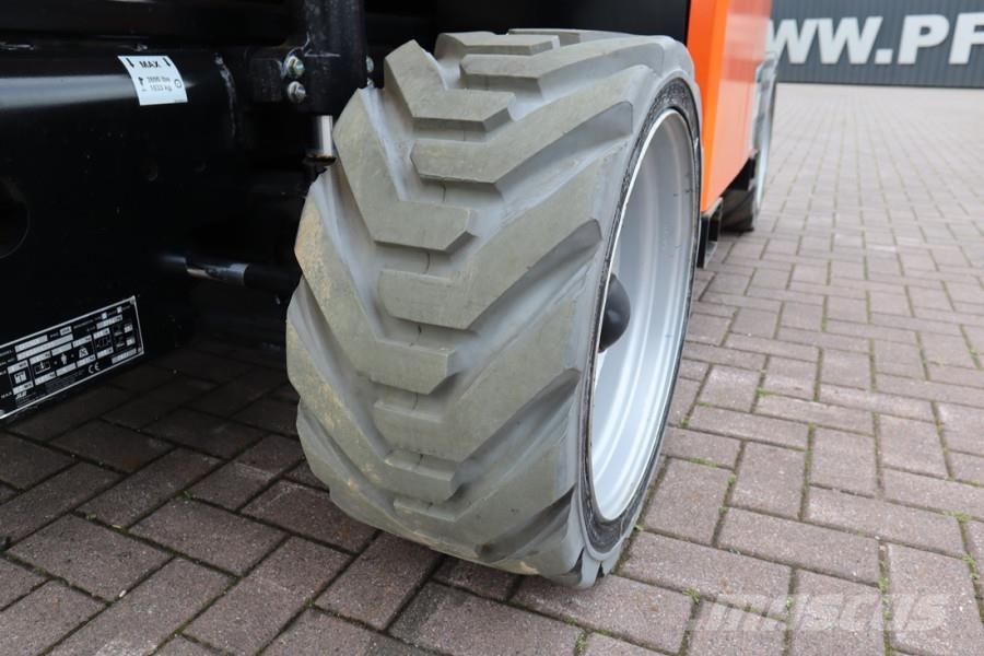 JLG ERT2669 Electric, 10m Working Height, 680kg Capaci Ножични работни платформи