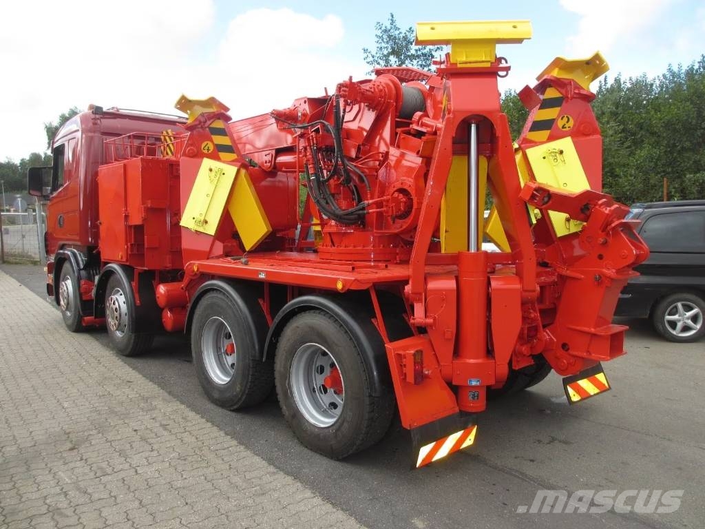 Scania 124 G 420 شاحنات حريق