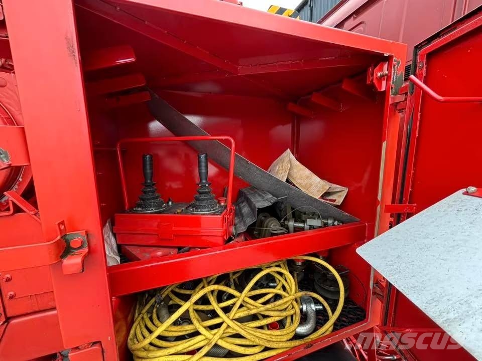 Scania 124 G 420 شاحنات حريق