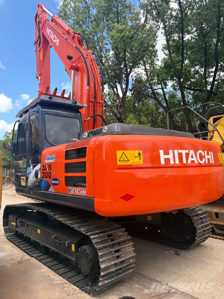 Hitachi ZX 200 Εκσκαφείς με ερπύστριες