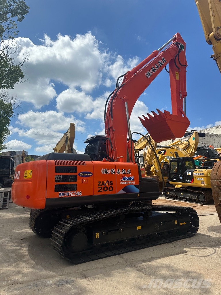 Hitachi ZX 200 Εκσκαφείς με ερπύστριες