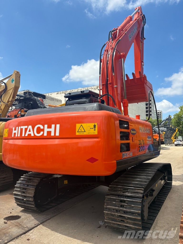 Hitachi ZX 200 Εκσκαφείς με ερπύστριες