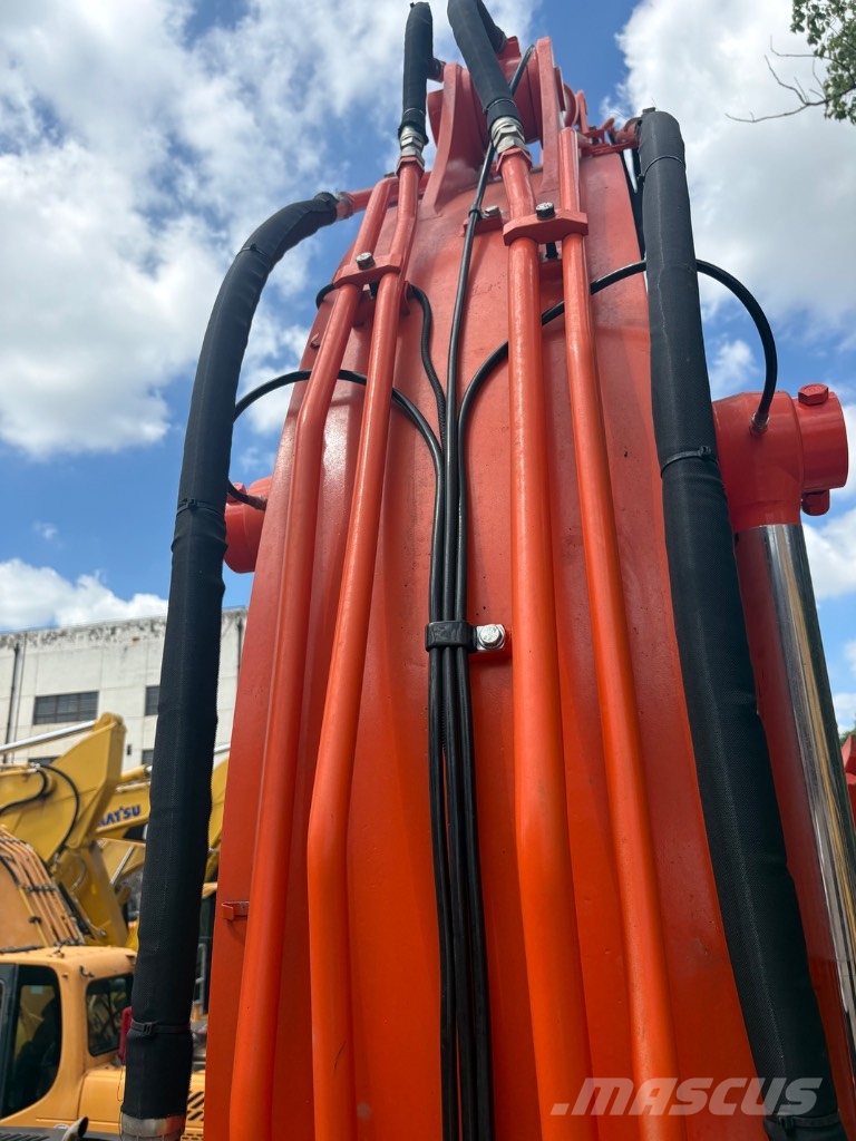 Hitachi ZX 200 Εκσκαφείς με ερπύστριες