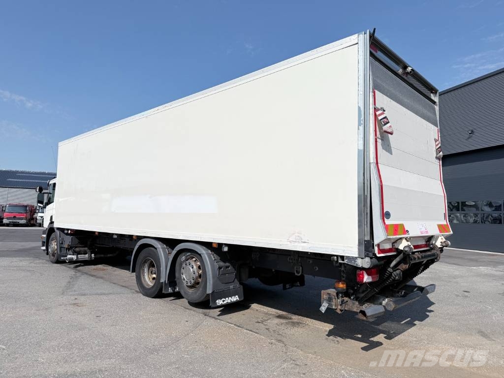 Scania P320 6x2*4 Carrier Supra 1250 Mt 9.80 m Camiones con temperatura controlada