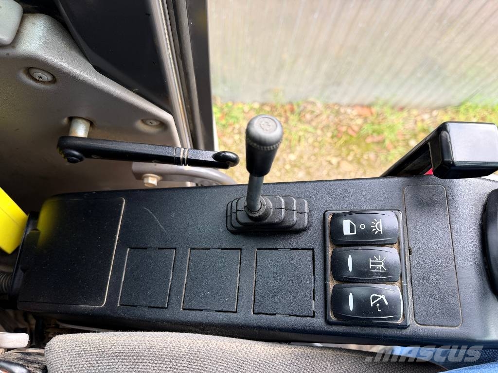 Volvo ECR 235 E Roomikekskavaatorid