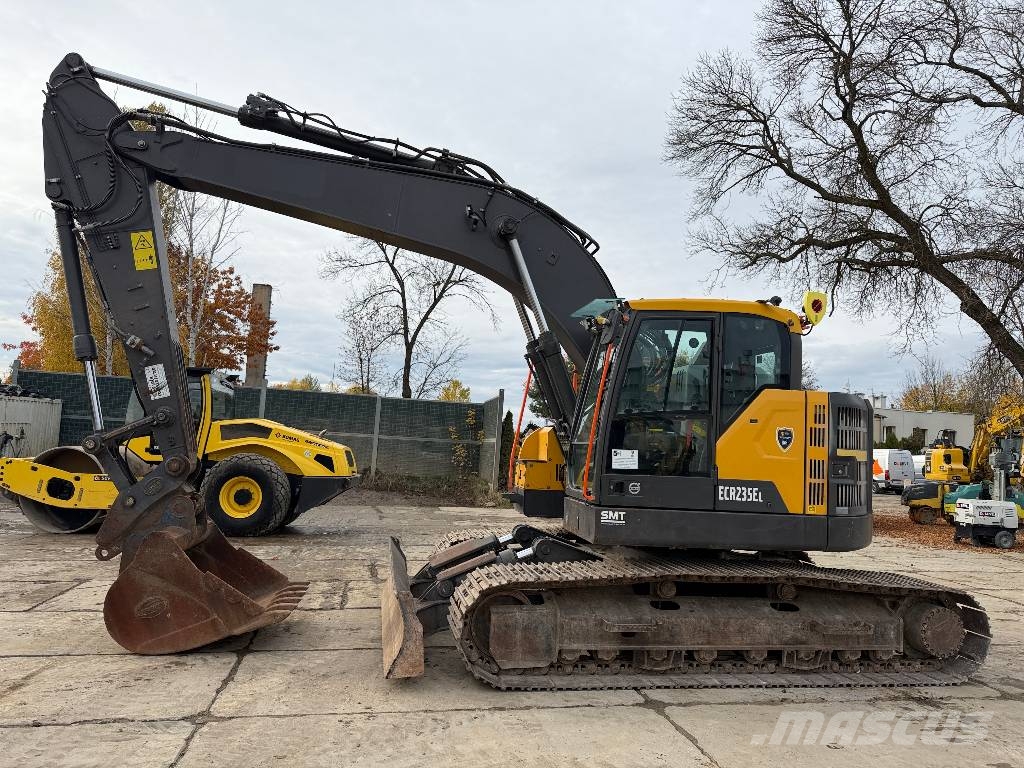 Volvo ECR 235 E Roomikekskavaatorid