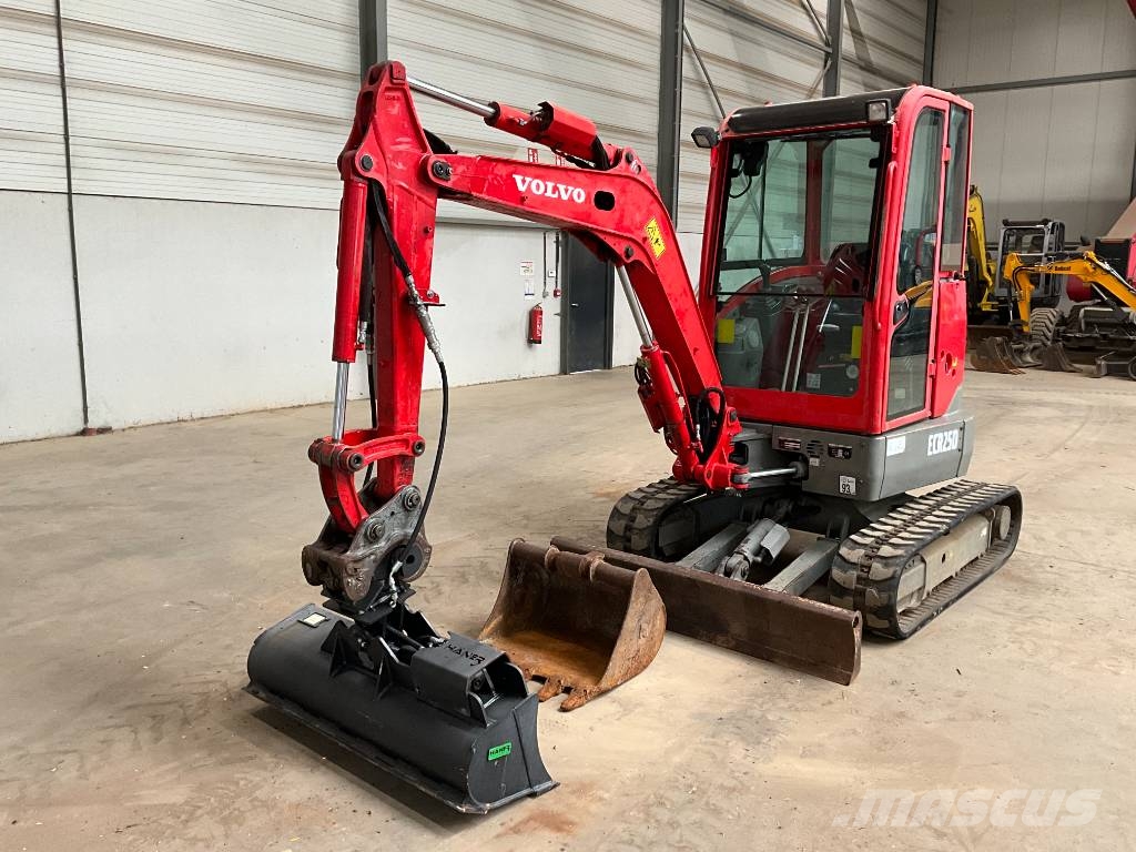 Volvo ECR 25 D Міні-екскаватори < 7т