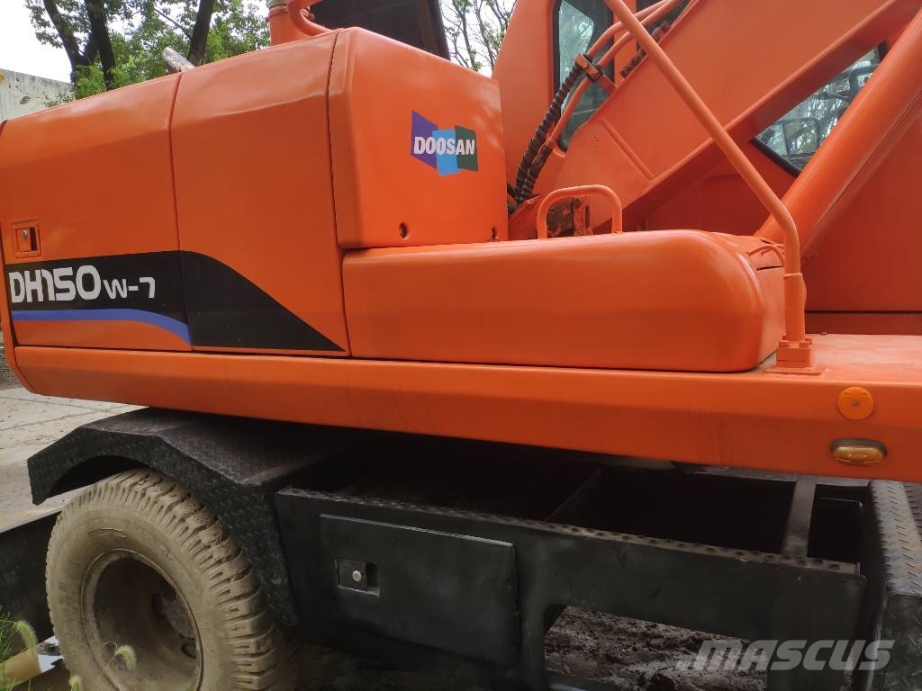 Doosan DH 150 W-7 旋轉式挖土機/掘鑿機/挖掘機