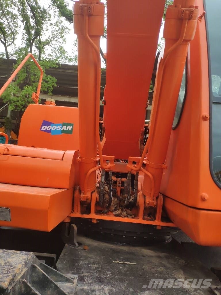 Doosan DH 150 W-7 旋轉式挖土機/掘鑿機/挖掘機