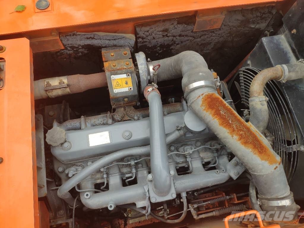 Doosan DH 150 W-7 旋轉式挖土機/掘鑿機/挖掘機
