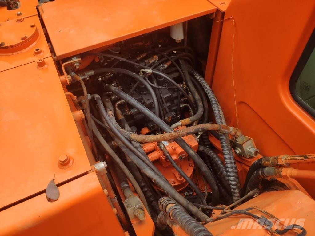 Doosan DH 150 W-7 旋轉式挖土機/掘鑿機/挖掘機