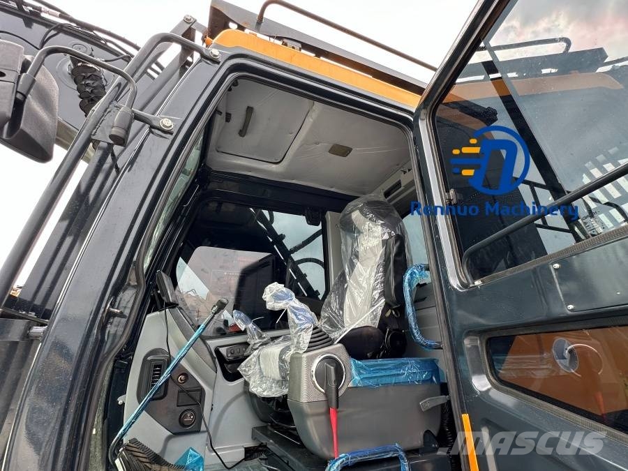 Hyundai HX 220 HD Kāpurķēžu ekskavatori