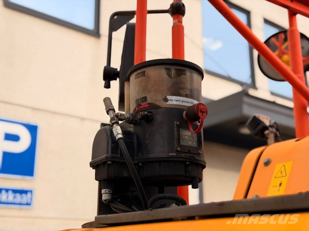 Volvo ECR 235 E Telakaivukoneet