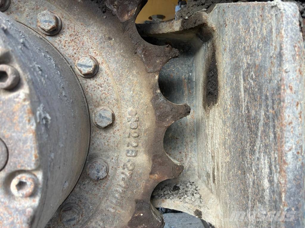 Komatsu PC 138 US-11 大型油圧ショベル12t以上（パワーショベル・ユンボ）