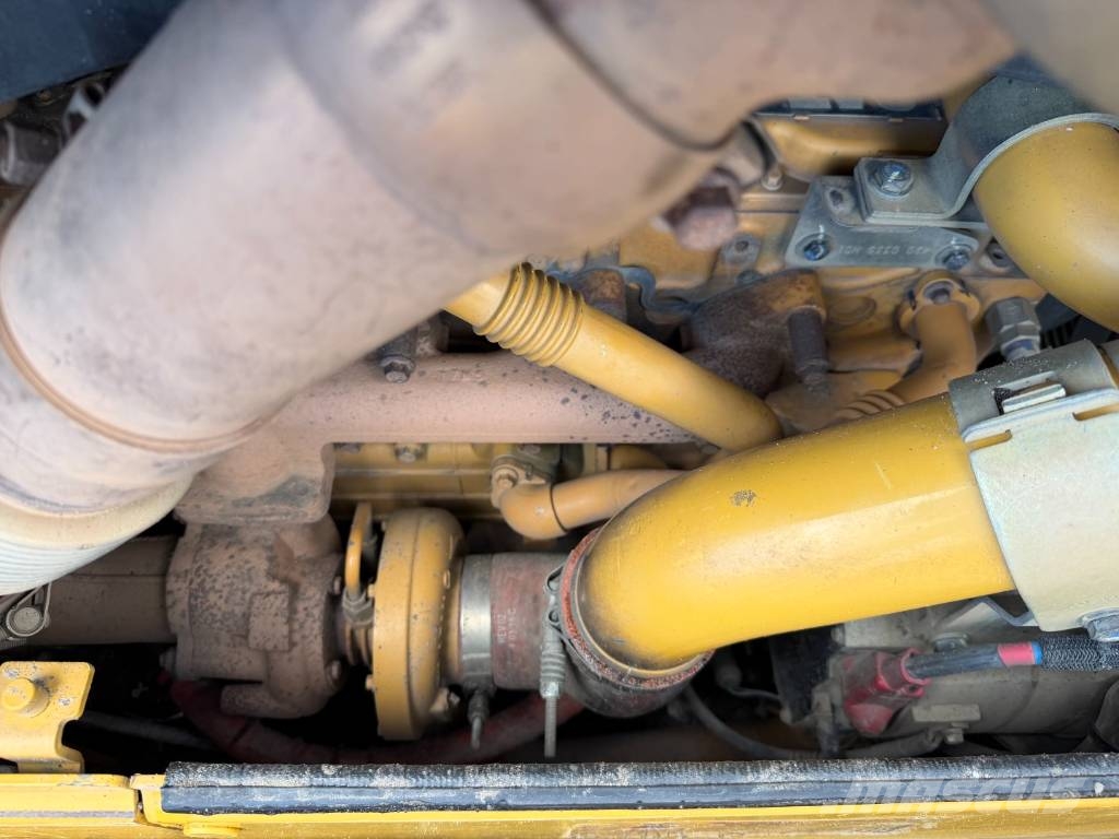 CAT D 6 N LGP (GPS) Kāpurķēžu buldozeri