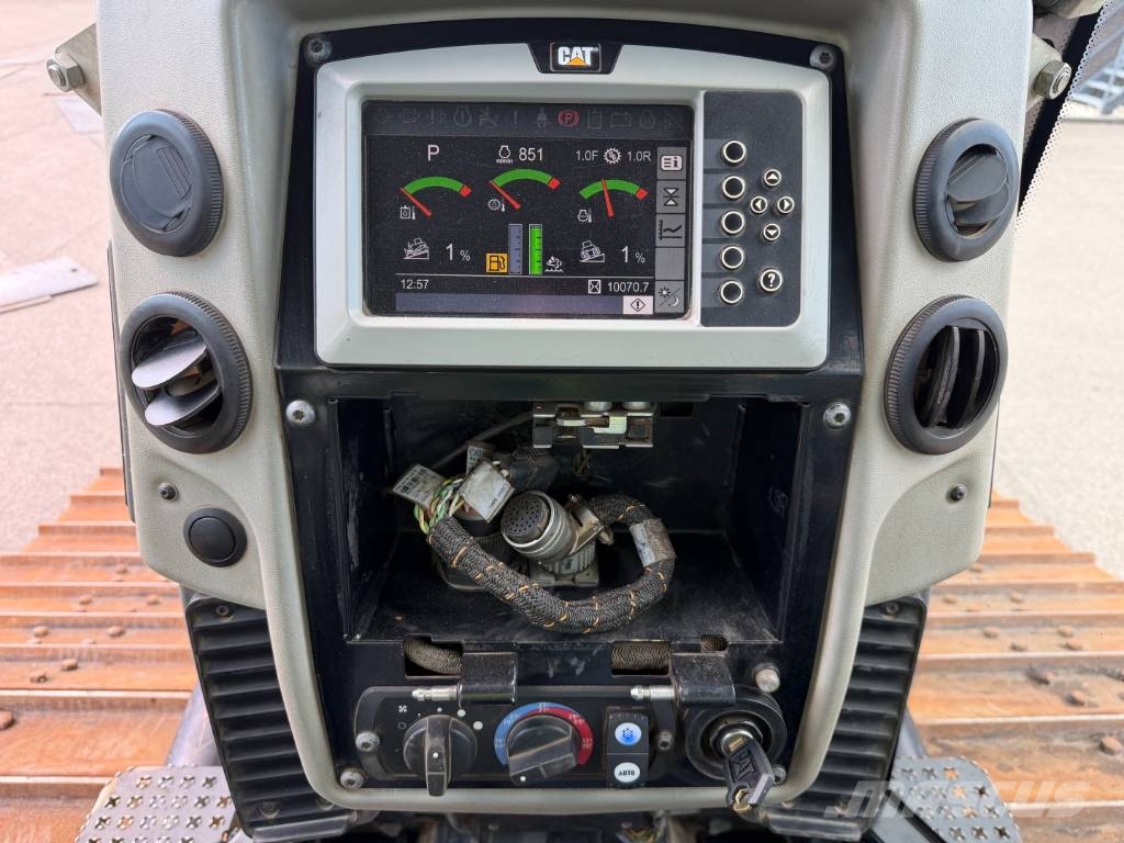 CAT D 6 N LGP (GPS) Kāpurķēžu buldozeri