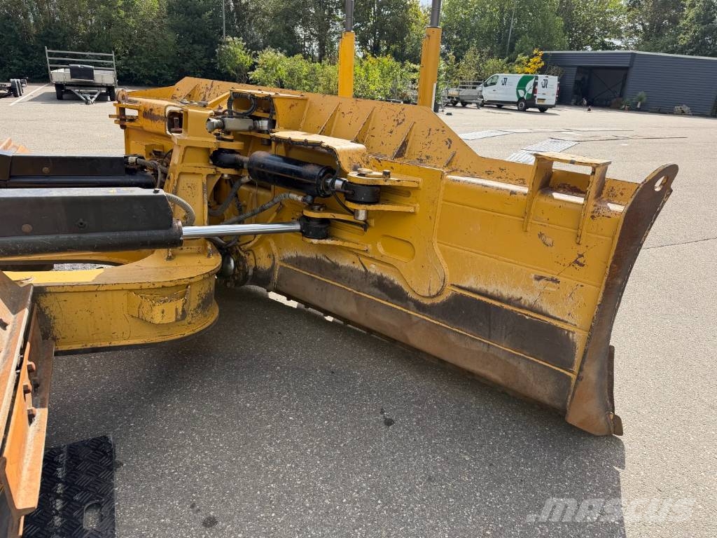 CAT D 6 N LGP (GPS) Kāpurķēžu buldozeri