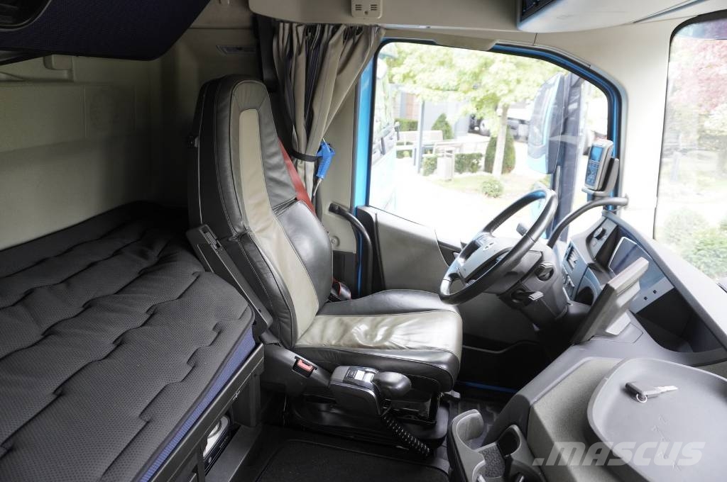 Volvo FH 500 6x2 / 299 tho. km / 2024 / ADR / steer axle Kontenerowce / BDF