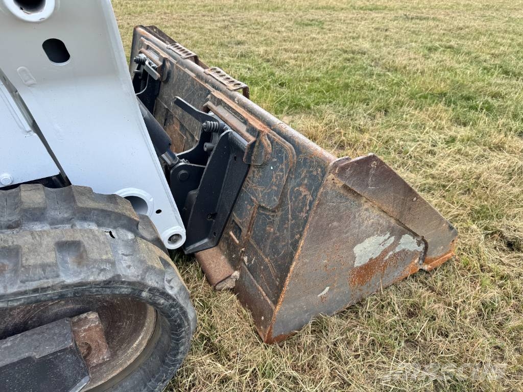 Bobcat T590 - Track Loader / Closed Cab Φορτωτάκια